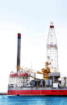 Морская буровая и ремонтная установка